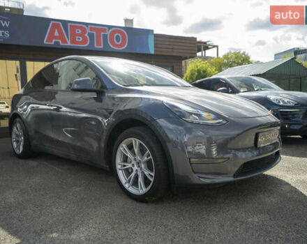 Сірий Тесла Model Y, об'ємом двигуна 0 л та пробігом 24 тис. км за 31300 $, фото 3 на Automoto.ua