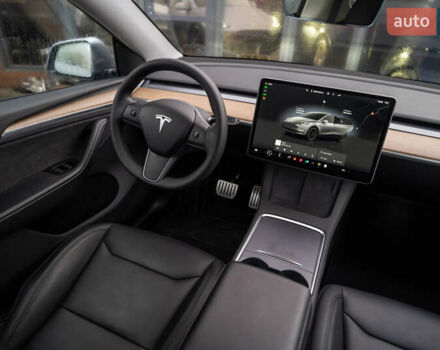 Серый Тесла Model Y, объемом двигателя 0 л и пробегом 61 тыс. км за 32500 $, фото 20 на Automoto.ua
