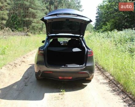 Серый Тесла Model Y, объемом двигателя 0 л и пробегом 3 тыс. км за 39000 $, фото 20 на Automoto.ua