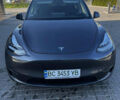 Серый Тесла Model Y, объемом двигателя 0 л и пробегом 2 тыс. км за 32350 $, фото 1 на Automoto.ua