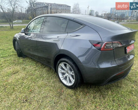 Серый Тесла Model Y, объемом двигателя 0 л и пробегом 41 тыс. км за 27300 $, фото 3 на Automoto.ua