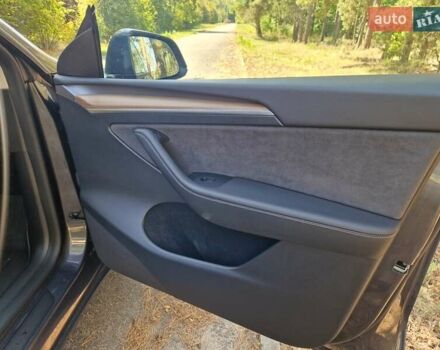 Сірий Тесла Model Y, об'ємом двигуна 0 л та пробігом 28 тис. км за 32900 $, фото 15 на Automoto.ua
