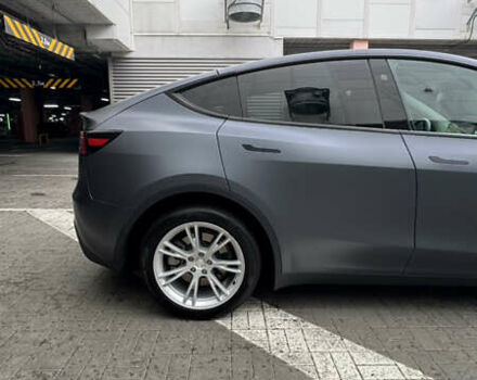 Серый Тесла Model Y, объемом двигателя 0 л и пробегом 22 тыс. км за 33000 $, фото 8 на Automoto.ua