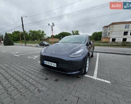 Серый Тесла Model Y, объемом двигателя 0 л и пробегом 38 тыс. км за 28400 $, фото 1 на Automoto.ua