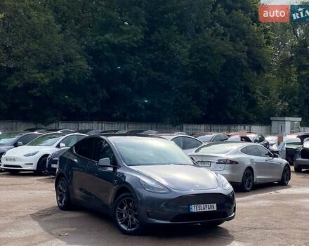 Сірий Тесла Model Y, об'ємом двигуна 0 л та пробігом 51 тис. км за 33999 $, фото 1 на Automoto.ua