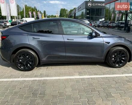 Серый Тесла Model Y, объемом двигателя 0 л и пробегом 4 тыс. км за 30000 $, фото 3 на Automoto.ua