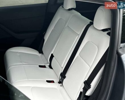 Серый Тесла Model Y, объемом двигателя 0 л и пробегом 32 тыс. км за 31999 $, фото 13 на Automoto.ua