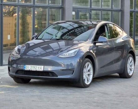 Серый Тесла Model Y, объемом двигателя 0 л и пробегом 28 тыс. км за 34999 $, фото 5 на Automoto.ua