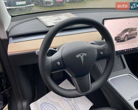 Серый Тесла Model Y, объемом двигателя 0 л и пробегом 30 тыс. км за 31700 $, фото 11 на Automoto.ua
