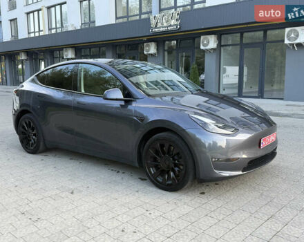 Серый Тесла Model Y, объемом двигателя 0 л и пробегом 49 тыс. км за 27000 $, фото 8 на Automoto.ua