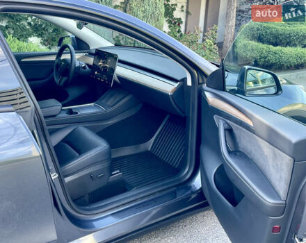 Сірий Тесла Model Y, об'ємом двигуна 0 л та пробігом 21 тис. км за 24700 $, фото 15 на Automoto.ua