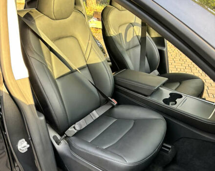 Серый Тесла Model Y, объемом двигателя 0 л и пробегом 30 тыс. км за 23500 $, фото 7 на Automoto.ua