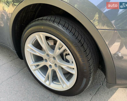 Серый Тесла Model Y, объемом двигателя 0 л и пробегом 47 тыс. км за 28028 $, фото 8 на Automoto.ua