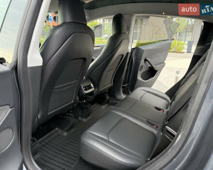 Серый Тесла Model Y, объемом двигателя 0 л и пробегом 27 тыс. км за 36000 $, фото 11 на Automoto.ua