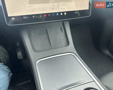 Серый Тесла Model Y, объемом двигателя 0 л и пробегом 20 тыс. км за 27000 $, фото 23 на Automoto.ua
