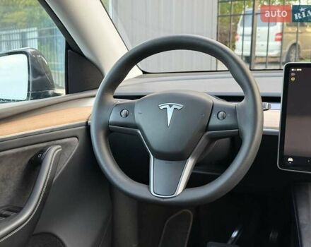 Сірий Тесла Model Y, об'ємом двигуна 0 л та пробігом 25 тис. км за 26900 $, фото 29 на Automoto.ua