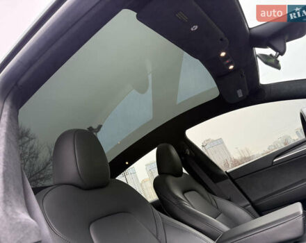 Сірий Тесла Model Y, об'ємом двигуна 0 л та пробігом 73 тис. км за 30000 $, фото 21 на Automoto.ua