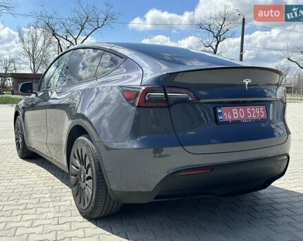 Серый Тесла Model Y, объемом двигателя 0 л и пробегом 33 тыс. км за 28000 $, фото 19 на Automoto.ua