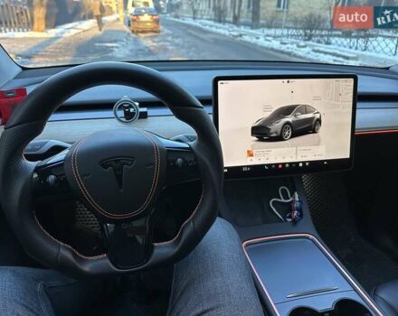 Серый Тесла Model Y, объемом двигателя 0 л и пробегом 12 тыс. км за 31800 $, фото 13 на Automoto.ua