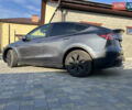 Серый Тесла Model Y, объемом двигателя 0 л и пробегом 25 тыс. км за 29000 $, фото 4 на Automoto.ua