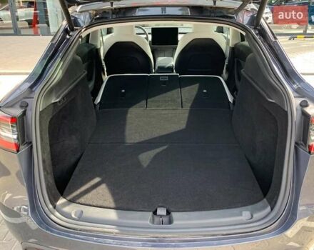 Серый Тесла Model Y, объемом двигателя 0 л и пробегом 4 тыс. км за 30000 $, фото 7 на Automoto.ua