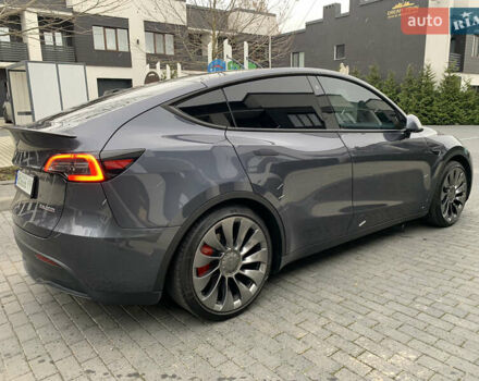 Серый Тесла Model Y, объемом двигателя 0 л и пробегом 24 тыс. км за 35000 $, фото 5 на Automoto.ua