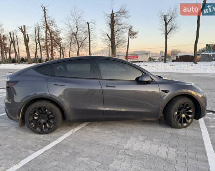 Серый Тесла Model Y, объемом двигателя 0 л и пробегом 20 тыс. км за 33000 $, фото 6 на Automoto.ua
