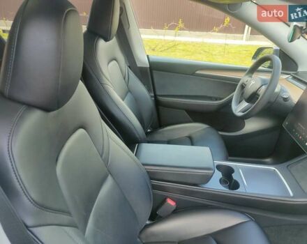 Серый Тесла Model Y, объемом двигателя 0 л и пробегом 30 тыс. км за 32350 $, фото 43 на Automoto.ua