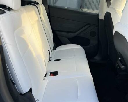 Серый Тесла Model Y, объемом двигателя 0 л и пробегом 22 тыс. км за 28999 $, фото 13 на Automoto.ua
