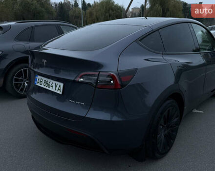 Серый Тесла Model Y, объемом двигателя 0 л и пробегом 32 тыс. км за 24900 $, фото 2 на Automoto.ua