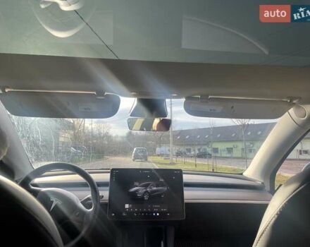 Серый Тесла Model Y, объемом двигателя 0 л и пробегом 42 тыс. км за 25990 $, фото 6 на Automoto.ua