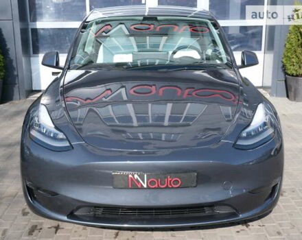 Серый Тесла Model Y, объемом двигателя 0 л и пробегом 4 тыс. км за 39900 $, фото 1 на Automoto.ua