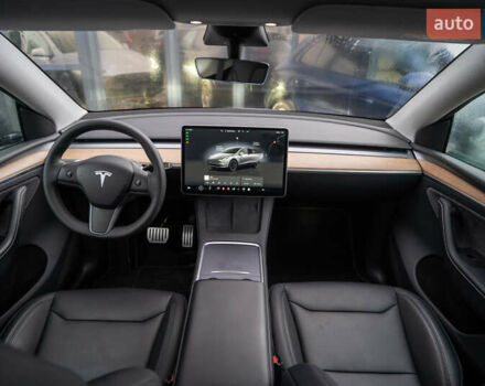 Серый Тесла Model Y, объемом двигателя 0 л и пробегом 61 тыс. км за 32500 $, фото 18 на Automoto.ua