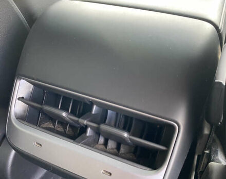 Сірий Тесла Model Y, об'ємом двигуна 0 л та пробігом 116 тис. км за 33000 $, фото 35 на Automoto.ua