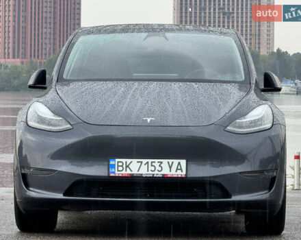 Серый Тесла Model Y, объемом двигателя 0 л и пробегом 66 тыс. км за 27900 $, фото 4 на Automoto.ua