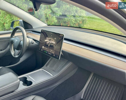 Сірий Тесла Model Y, об'ємом двигуна 0 л та пробігом 21 тис. км за 24700 $, фото 18 на Automoto.ua