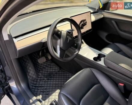 Серый Тесла Model Y, объемом двигателя 0 л и пробегом 68 тыс. км за 28500 $, фото 18 на Automoto.ua