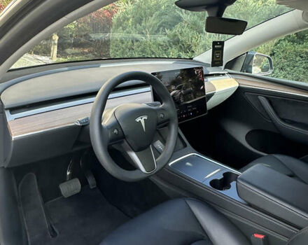 Тесла Model Y 2023 у Чернівцях на Automoto.ua Сірий Тесла Model Y, об'ємом двигуна 0 л та пробігом 20 тис. км за 23500 $, фото 17 на Automoto.ua