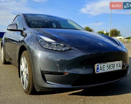 Серый Тесла Model Y, объемом двигателя 0 л и пробегом 34 тыс. км за 28300 $, фото 14 на Automoto.ua