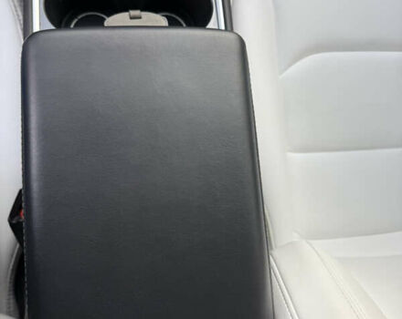 Сірий Тесла Model Y, об'ємом двигуна 0 л та пробігом 28 тис. км за 27900 $, фото 60 на Automoto.ua