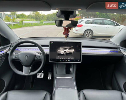 Серый Тесла Model Y, объемом двигателя 0 л и пробегом 19 тыс. км за 33700 $, фото 29 на Automoto.ua