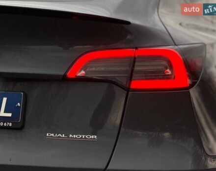 Сірий Тесла Model Y, об'ємом двигуна 0 л та пробігом 70 тис. км за 31500 $, фото 21 на Automoto.ua