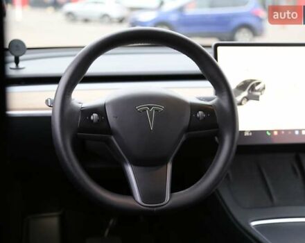 Серый Тесла Model Y, объемом двигателя 0 л и пробегом 50 тыс. км за 33900 $, фото 10 на Automoto.ua