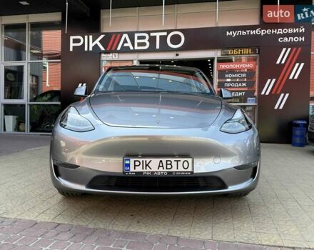 Серый Тесла Model Y, объемом двигателя 0 л и пробегом 20 тыс. км за 42900 $, фото 2 на Automoto.ua
