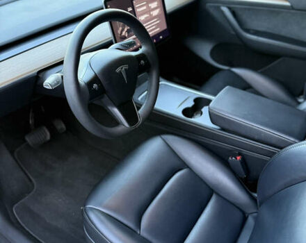 Сірий Тесла Model Y, об'ємом двигуна 0 л та пробігом 68 тис. км за 24499 $, фото 31 на Automoto.ua