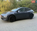 Серый Тесла Model Y, объемом двигателя 0 л и пробегом 49 тыс. км за 27000 $, фото 2 на Automoto.ua