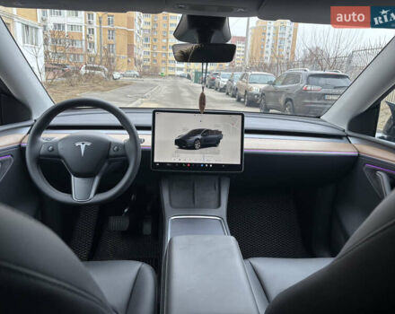 Серый Тесла Model Y, объемом двигателя 0 л и пробегом 20 тыс. км за 27000 $, фото 11 на Automoto.ua