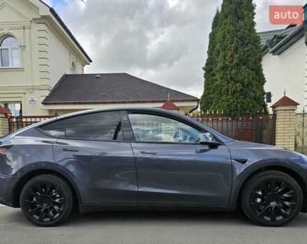 Серый Тесла Model Y, объемом двигателя 0 л и пробегом 38 тыс. км за 27900 $, фото 4 на Automoto.ua