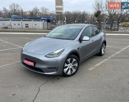 Серый Тесла Model Y, объемом двигателя 0 л и пробегом 25 тыс. км за 37500 $, фото 1 на Automoto.ua