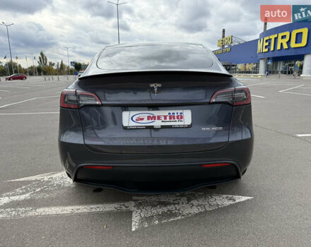 Серый Тесла Model Y, объемом двигателя 0 л и пробегом 71 тыс. км за 28900 $, фото 3 на Automoto.ua